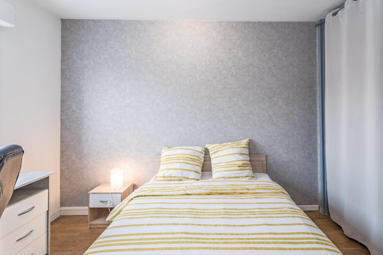 Spacieux Appartement - 6 Personnes - Parking Gratuit Saint-André-les-Vergers 외부 사진